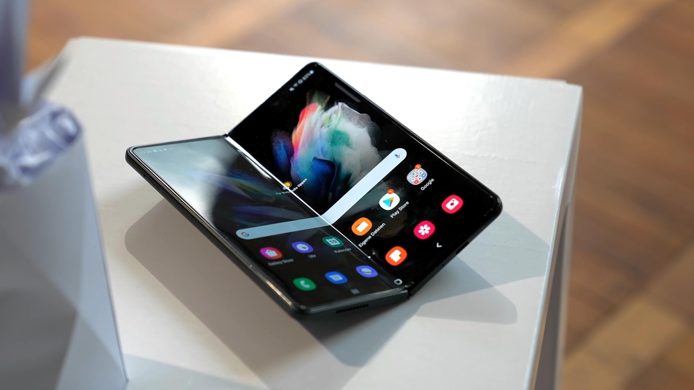 Samsung Galaxy Z Fold 4: Cum va arăta și ce specificații va avea