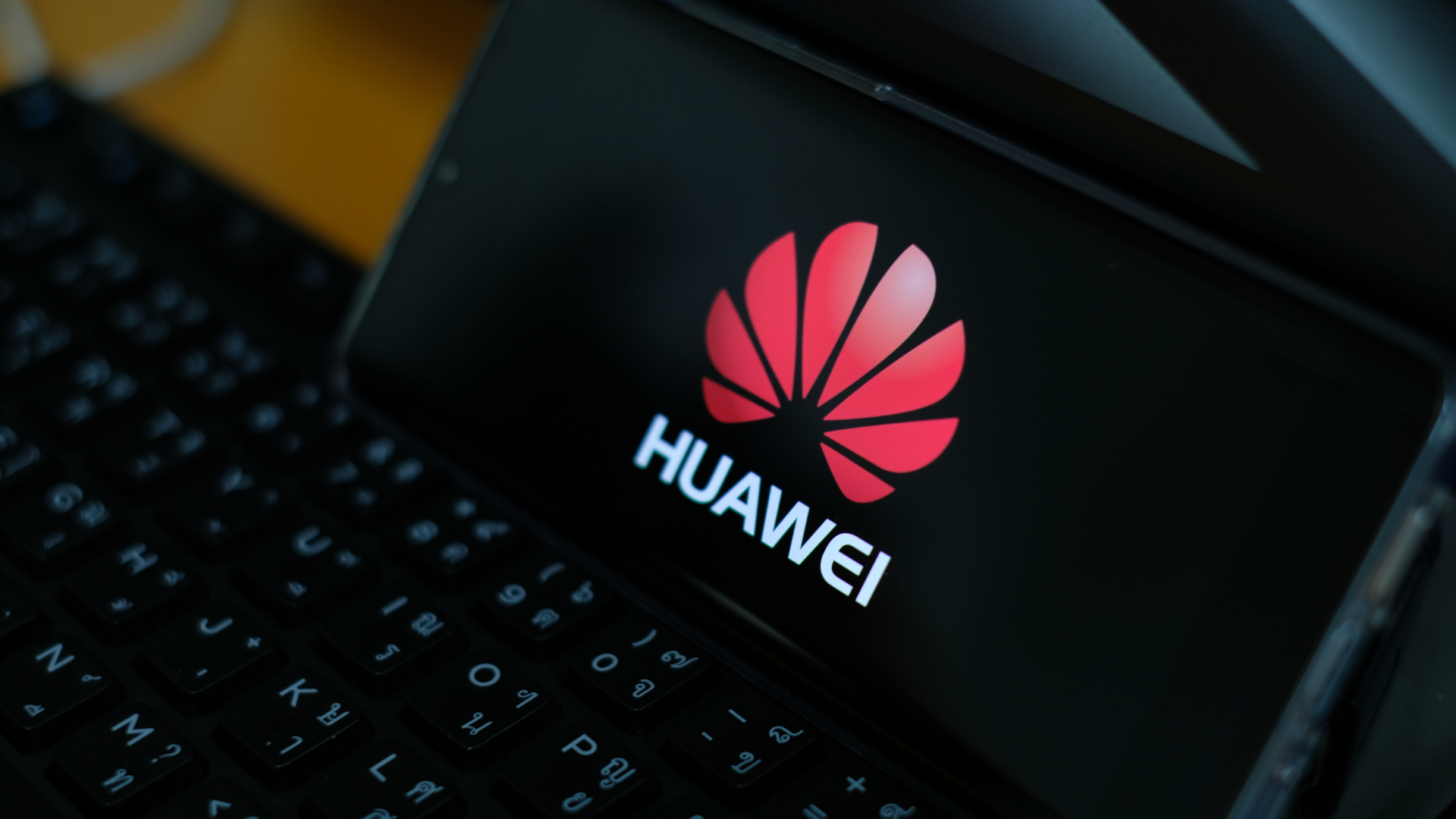 Vânzările de telefoane Huawei, în cădere liberă. Află ce se întâmplă cu firma chineză!